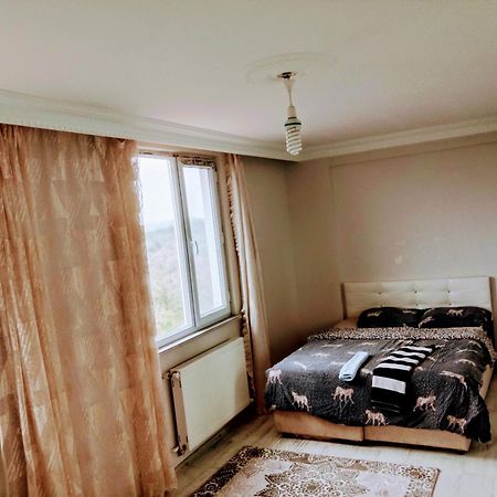 Ahmet Teacher Hotel, 5 Minutes From The Airport Arnavutkoy Ngoại thất bức ảnh
