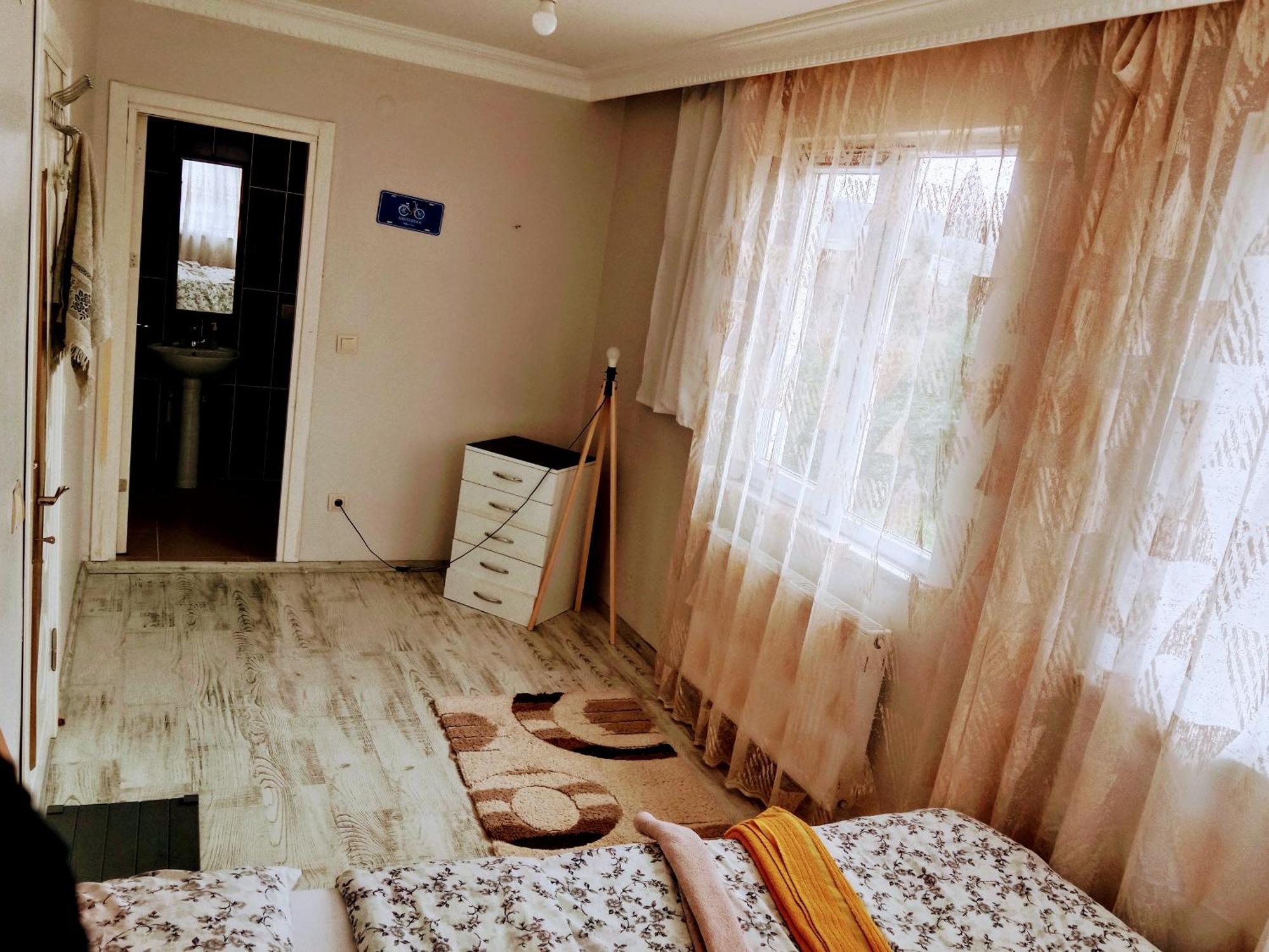 Ahmet Teacher Hotel, 5 Minutes From The Airport Arnavutkoy Ngoại thất bức ảnh
