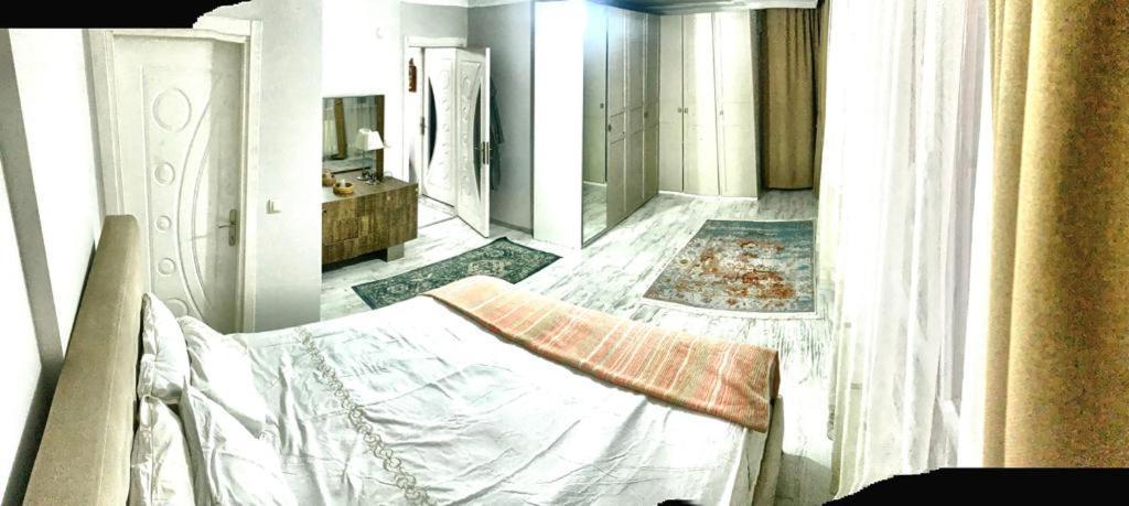 Ahmet Teacher Hotel, 5 Minutes From The Airport Arnavutkoy Ngoại thất bức ảnh