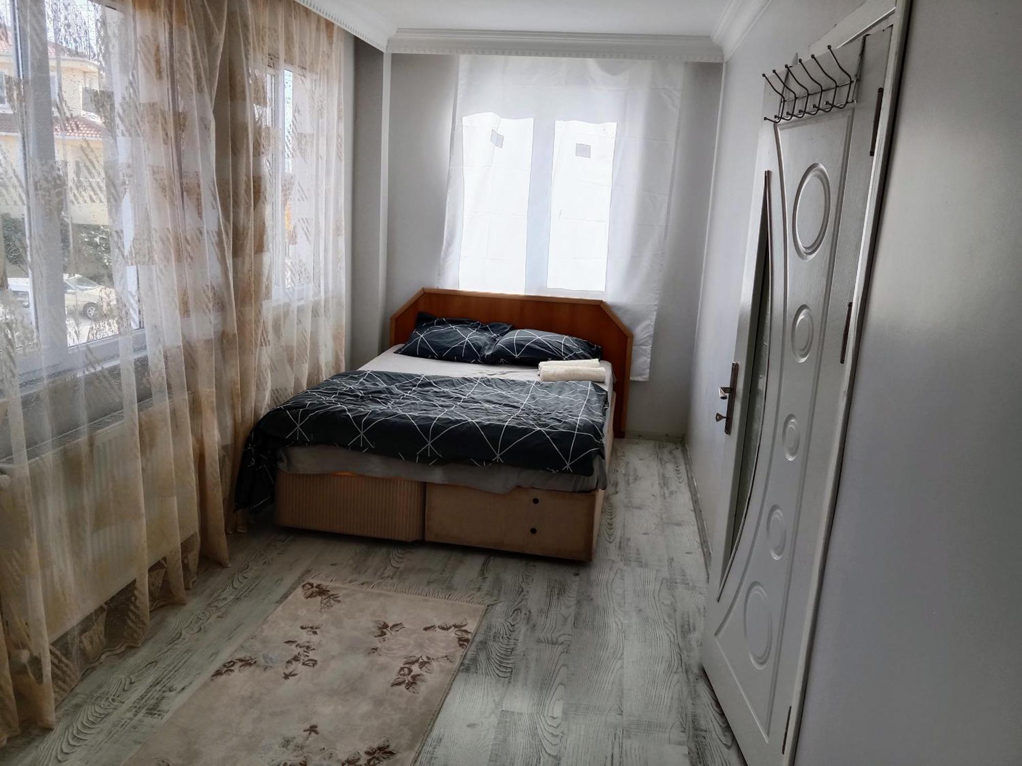 Ahmet Teacher Hotel, 5 Minutes From The Airport Arnavutkoy Ngoại thất bức ảnh