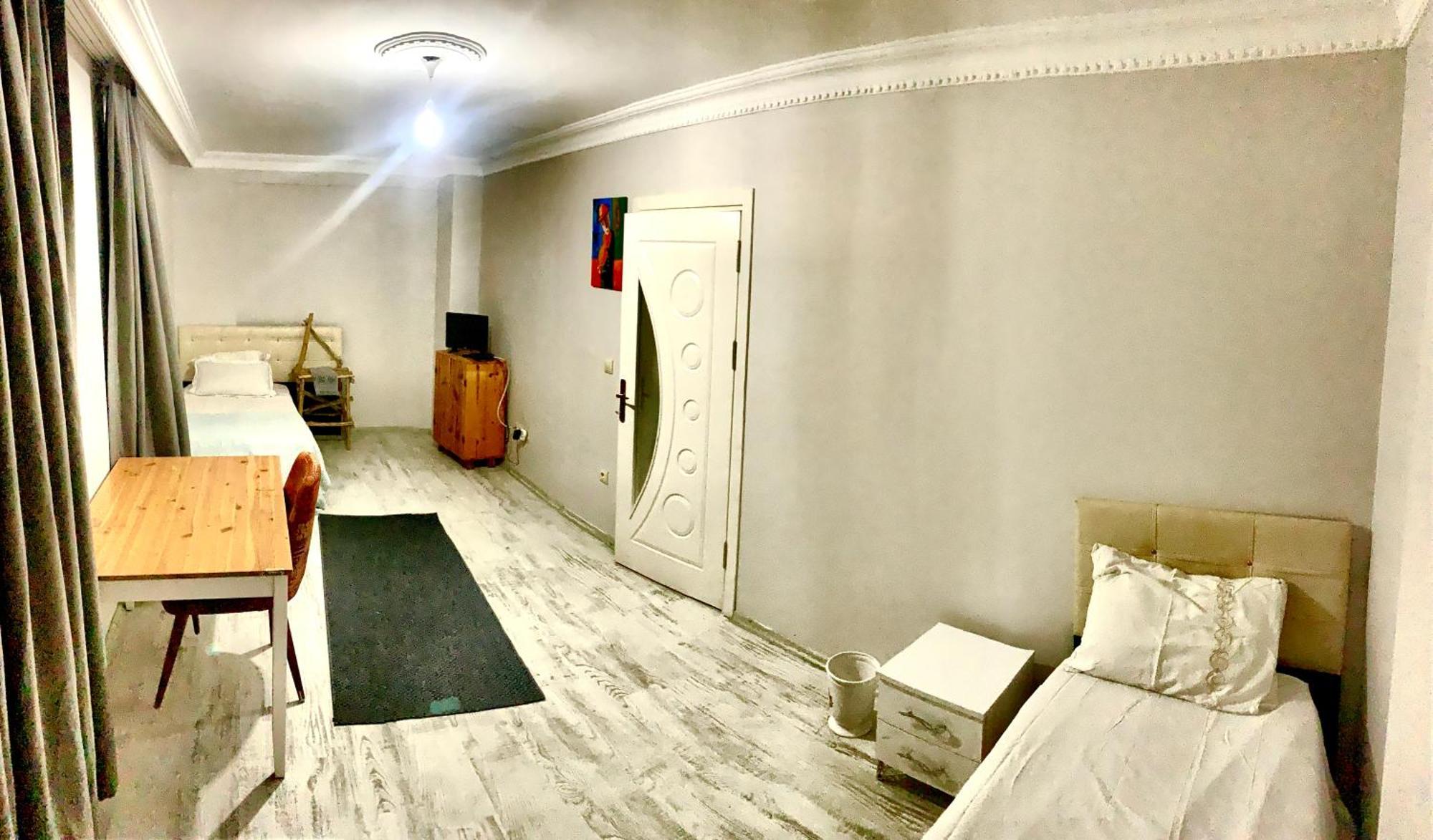 Ahmet Teacher Hotel, 5 Minutes From The Airport Arnavutkoy Ngoại thất bức ảnh